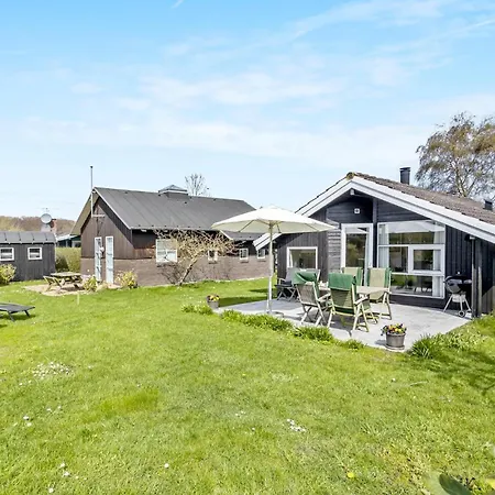 Awesome In With Kitchen Holiday home Svendborg