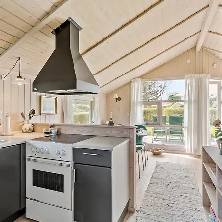 Dom wakacyjny Awesome In With Kitchen Svendborg
